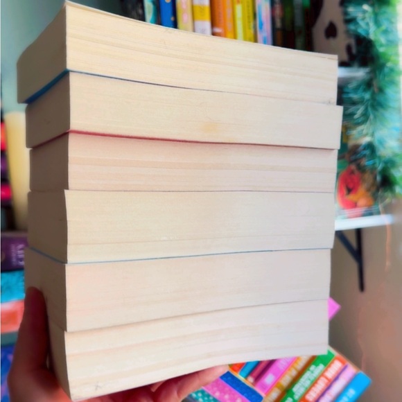 Book Collection - Colorful Set - Picture 2 of 11